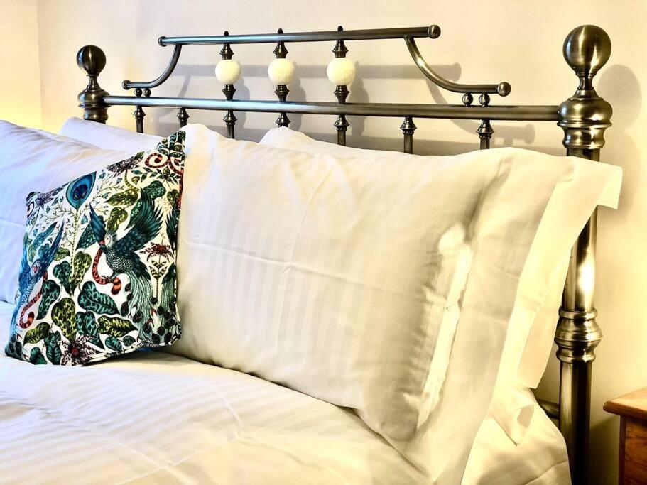 The Pirate'S Palace, Whitby - Elegant, Comfy, Fun 外观 照片